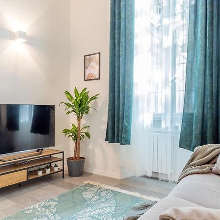 Apartament Duomo-Navigli Charming And Modern With Fast Wifi Mediolan Zewnętrze zdjęcie