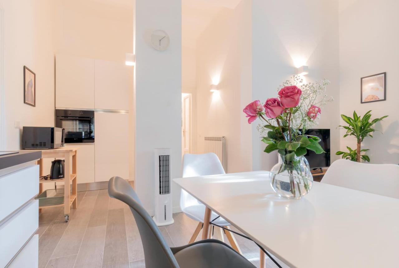Apartament Duomo-Navigli Charming And Modern With Fast Wifi Mediolan Zewnętrze zdjęcie
