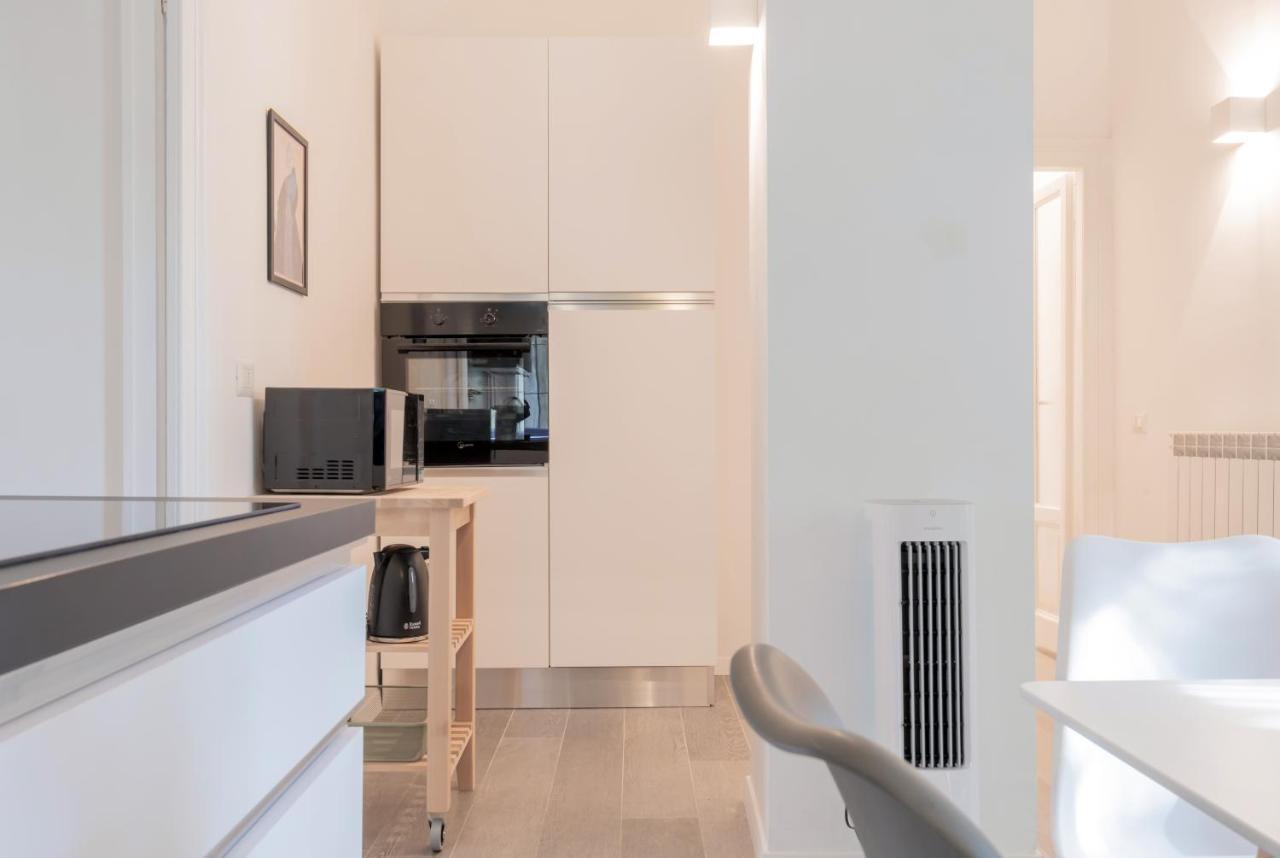Apartament Duomo-Navigli Charming And Modern With Fast Wifi Mediolan Zewnętrze zdjęcie