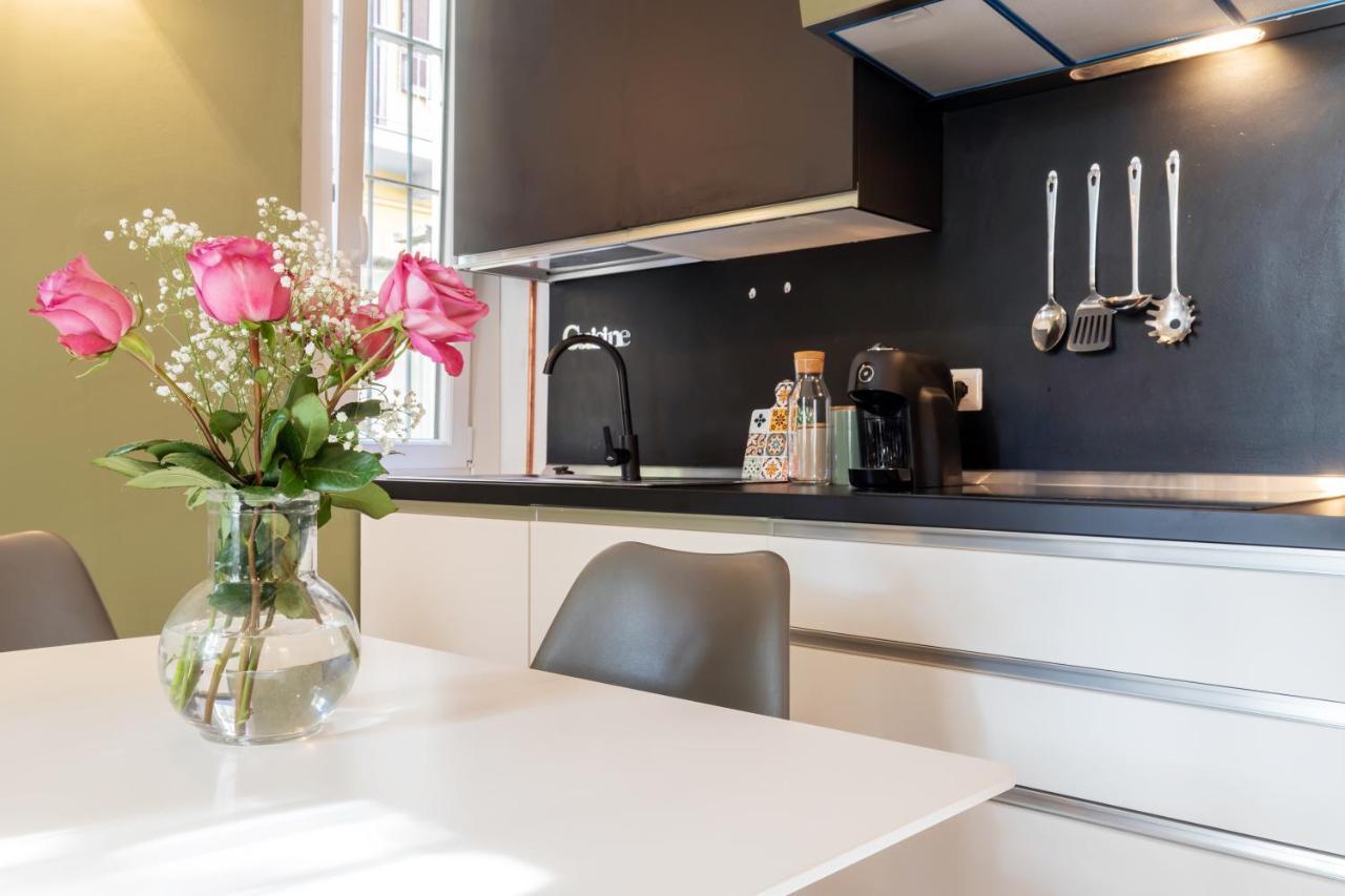 Apartament Duomo-Navigli Charming And Modern With Fast Wifi Mediolan Zewnętrze zdjęcie